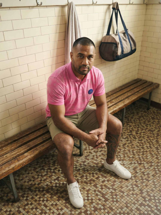 Bermuda chino en coton stretch et finitions imprimées rugby – Beige