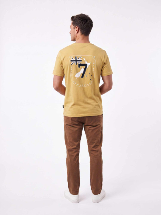 T-shirt manches courtes imprimé « Black spirit - New Zealand » - Beige