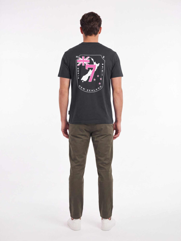 T-shirt manches courtes imprimé « Black spirit - New Zealand » - Noir